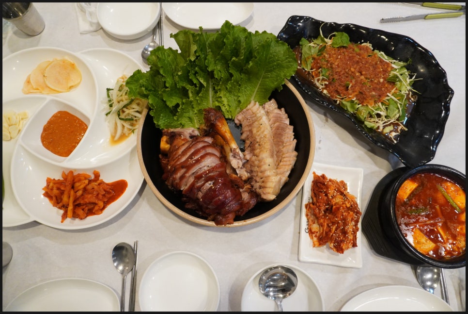 온가족이좋아하는족발 이미지
