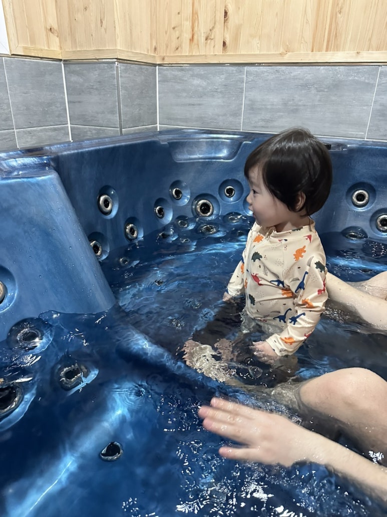 온더문키즈풀빌라 이미지