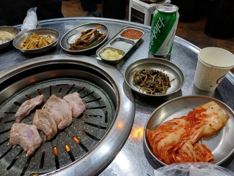 꿀꿀이집뒷고기 이미지