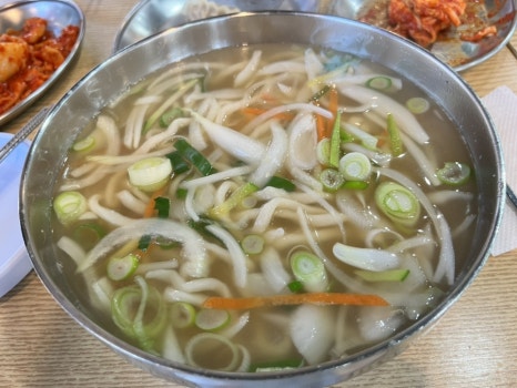 홍칼국수 이미지