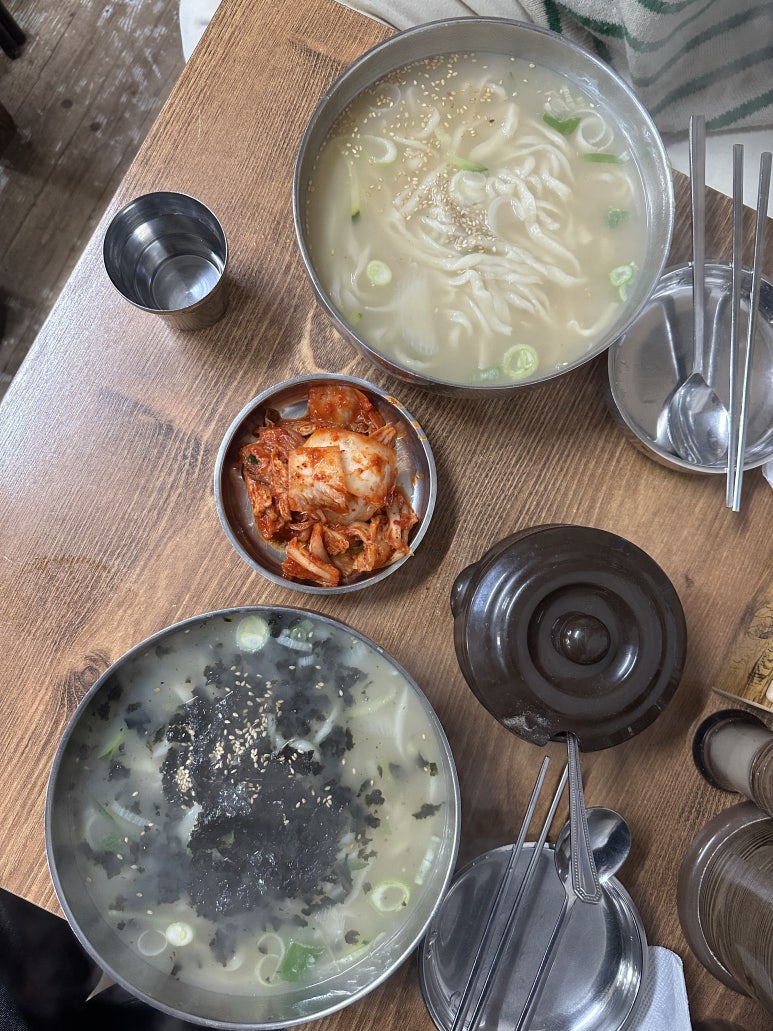 방울이칼국수 이미지