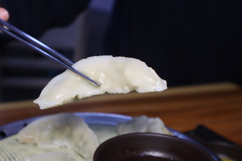 황금밀면 이미지