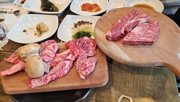 천생골한우앤돼지마을 이미지