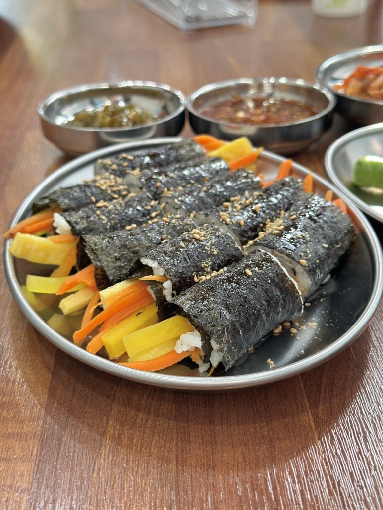 고래꼬마김밥 이미지