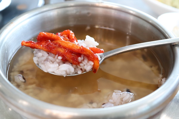 신선한 게국지 간장게장 이미지