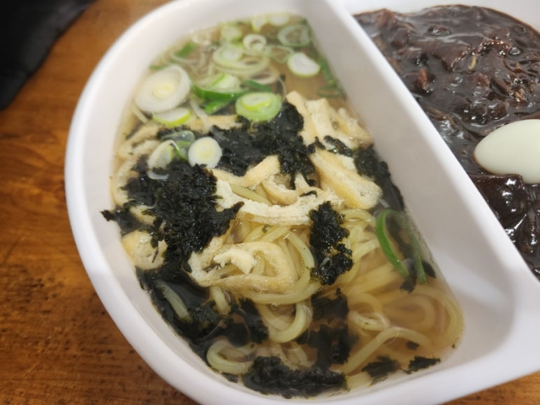 간이즉석우동 이미지
