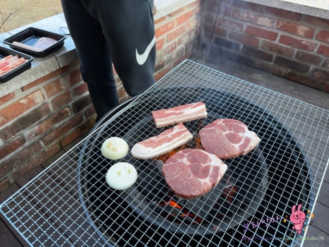 찌숯불바베큐 이미지