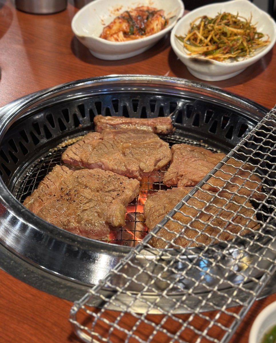 초원한우숯불갈비 이미지