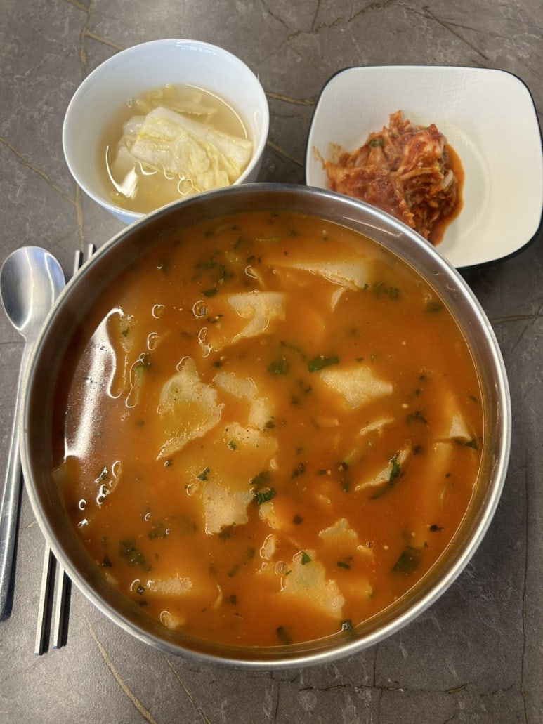 국수앤수제비 이미지