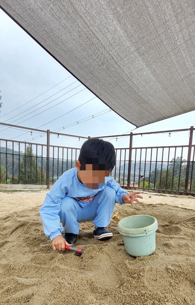 트멍 캠핑장 이미지