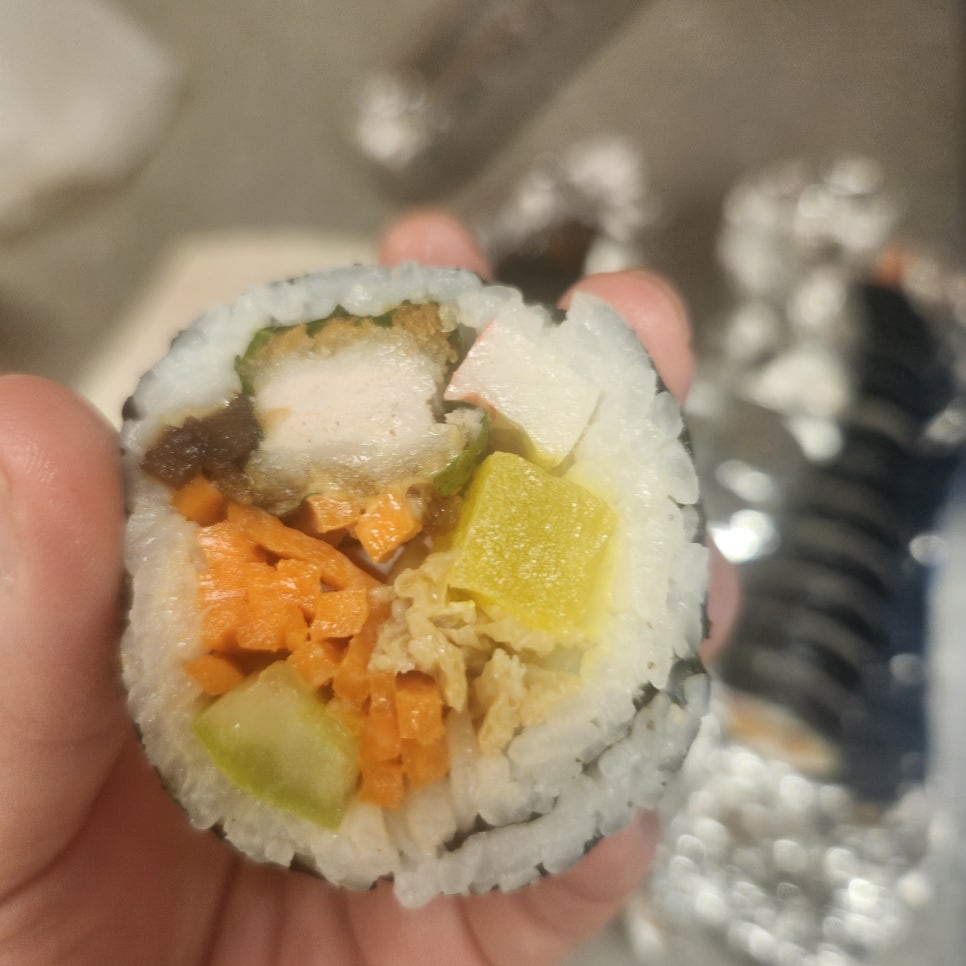 다래김밥 이미지
