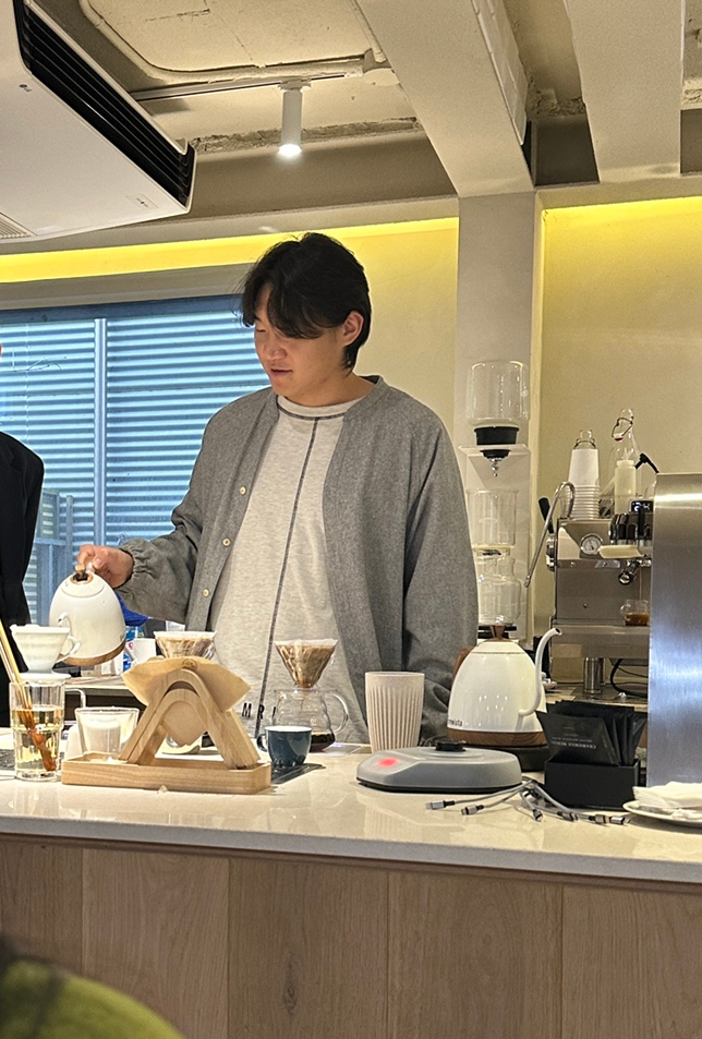 빈브라더스 로스터스 이미지