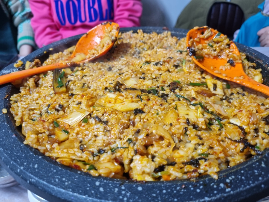 앞산옻닭앞산생오리마을 이미지