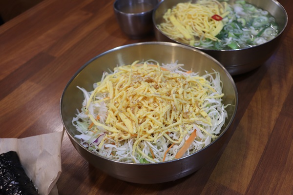 정통칼국수 이미지