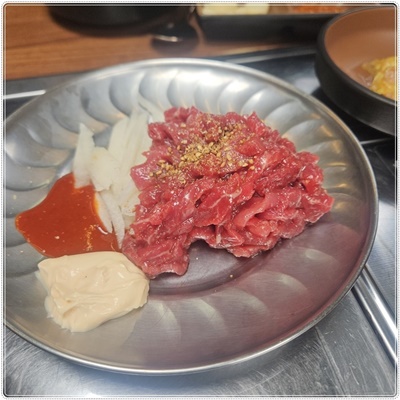 누렁소앤도새기 이미지