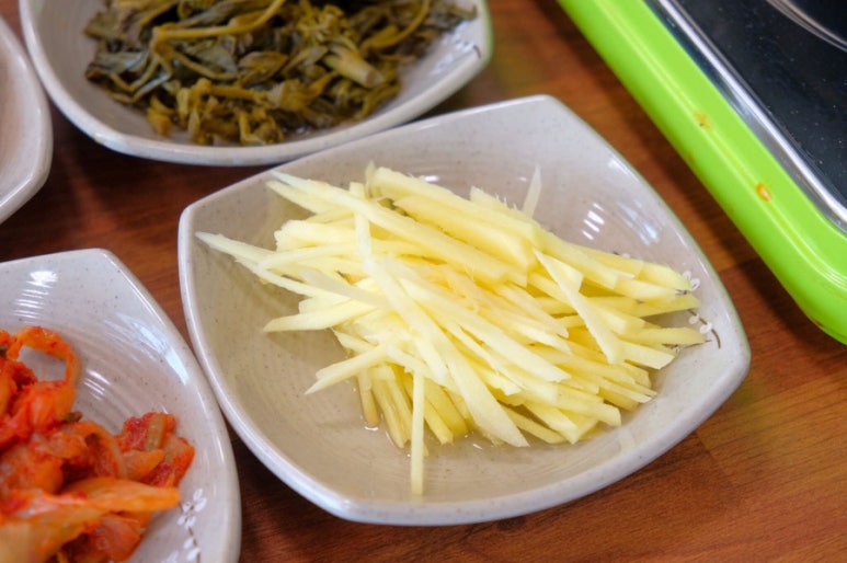 청솔흑염소 이미지