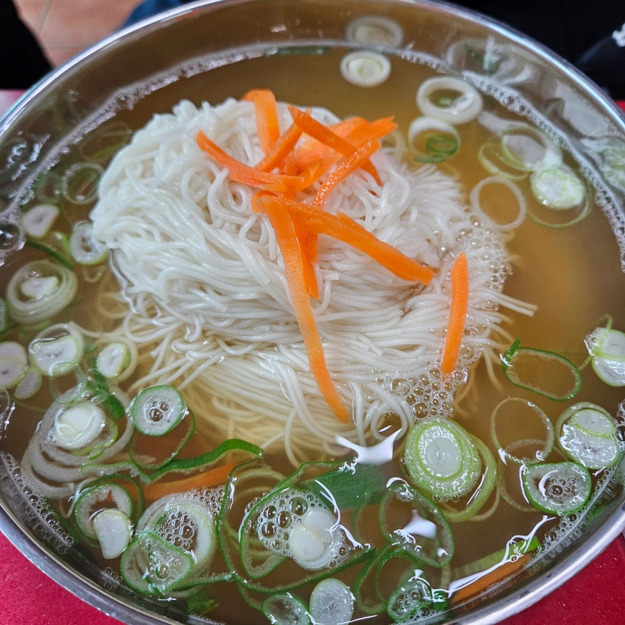 장수멸치국수 이미지