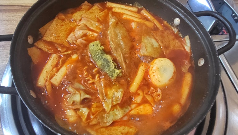 심퉁즉석떡볶이 이미지