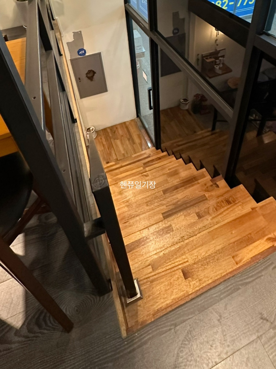 도트커피 로스터스 이미지