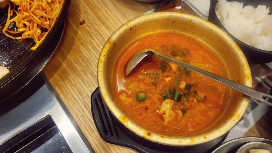 노릇노릇식당 이미지