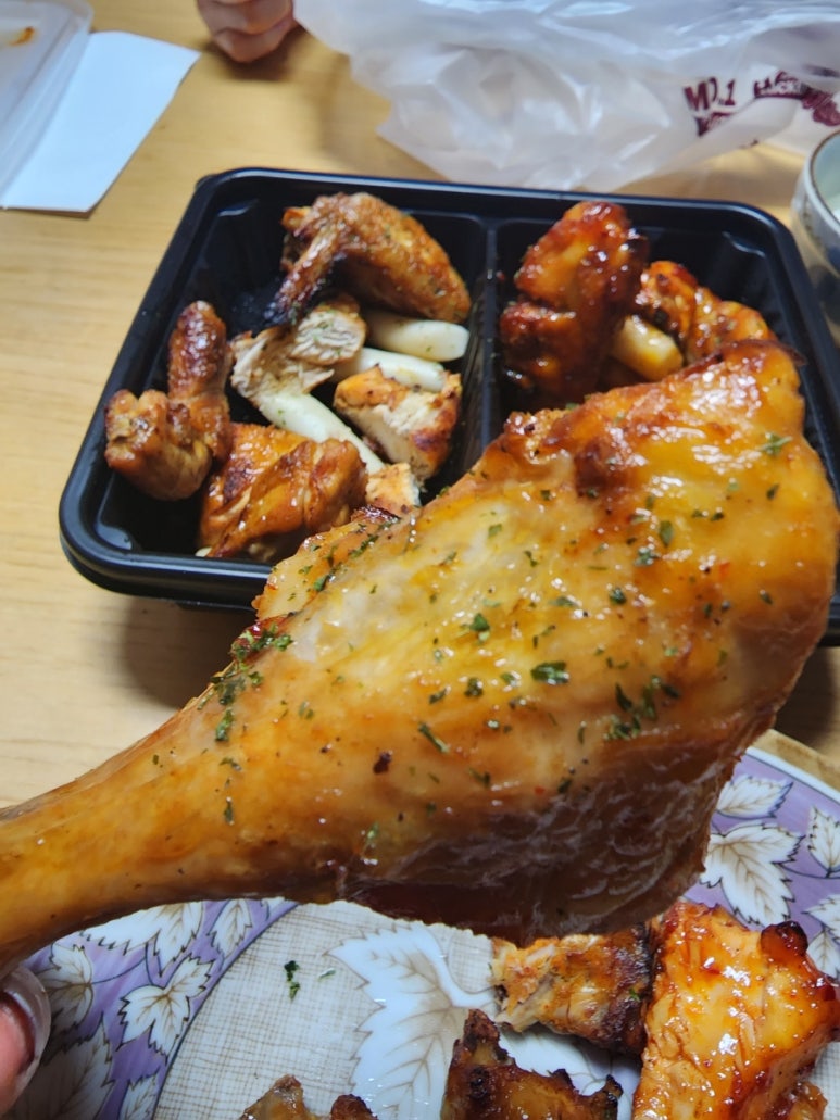 훌랄라참숯치킨 불광2동점 사진 2