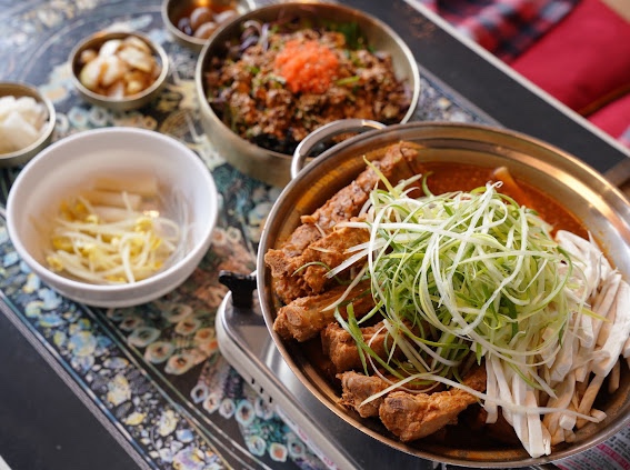 두꺼비식당 이미지