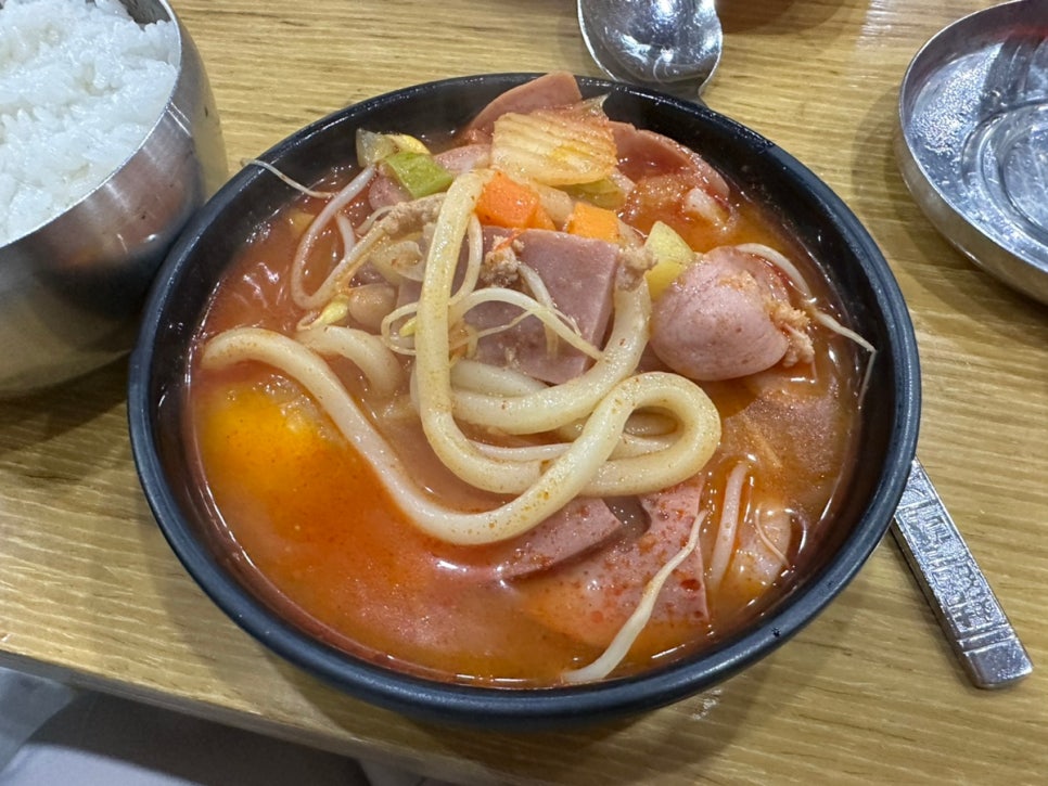 놀부부대찌개 삼겹본능 이미지