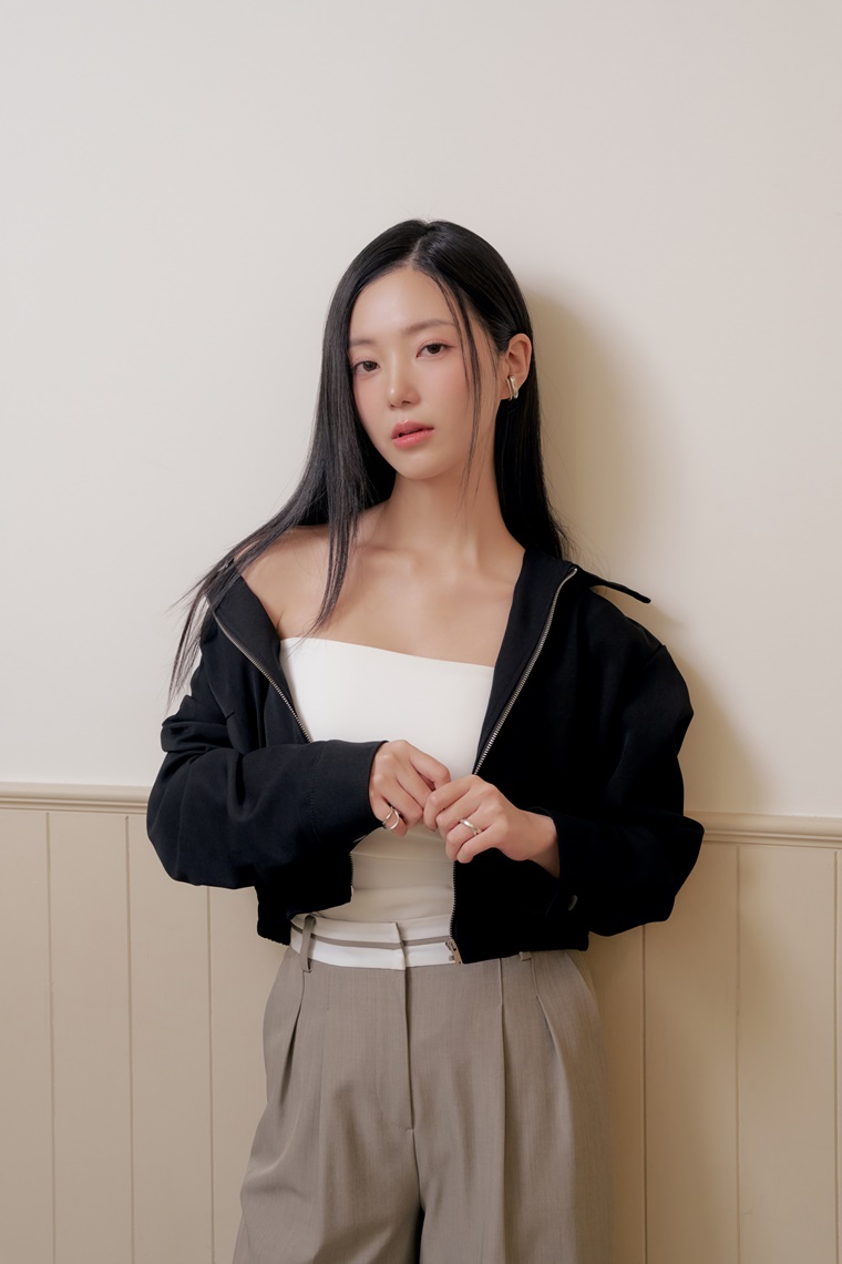 룩북월드 이미지