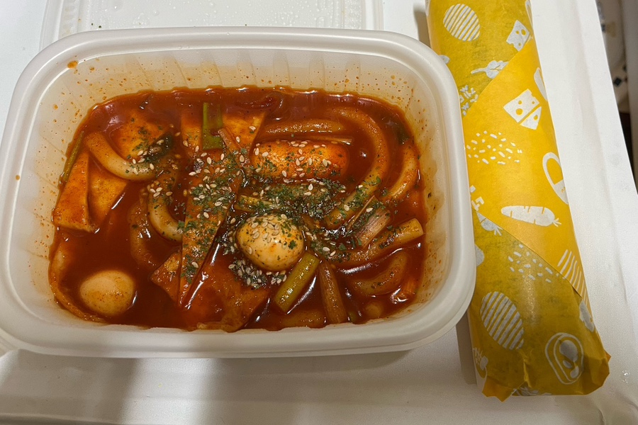 까망김밥 빨강떡볶이 이미지