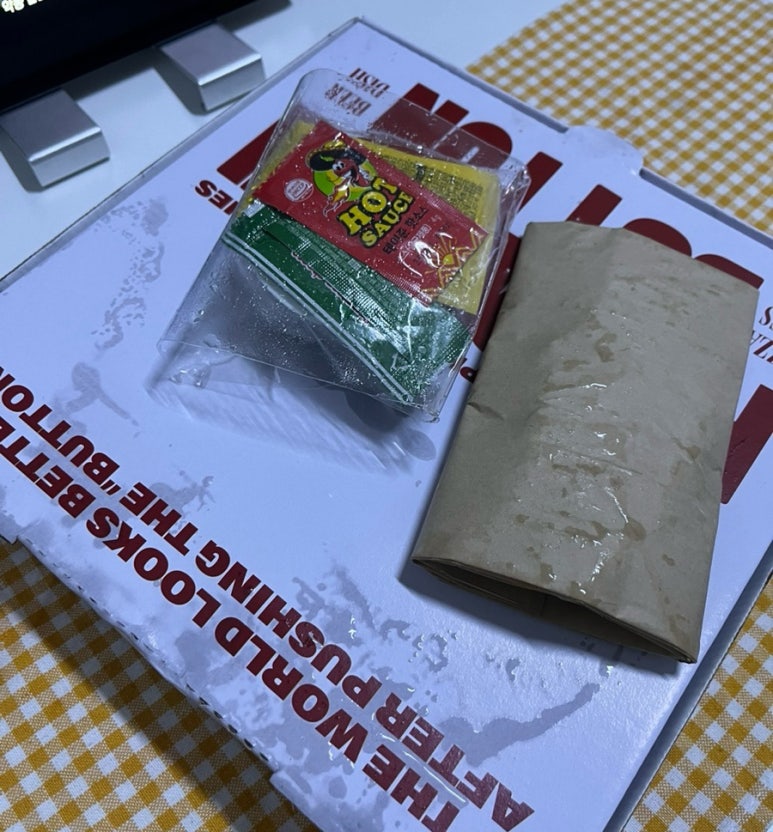 페페로니버튼 이미지