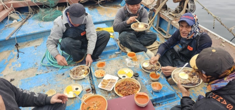 파랑새굴수산 이미지