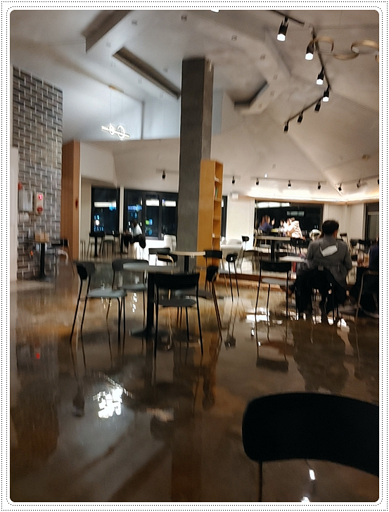 플로스카페 이미지
