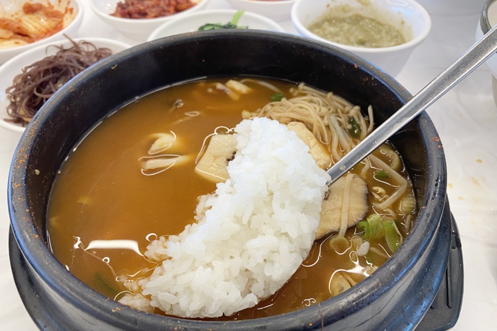바람꽃해녀마을속초본점 이미지