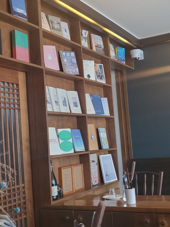 소사이어티나귀 이미지
