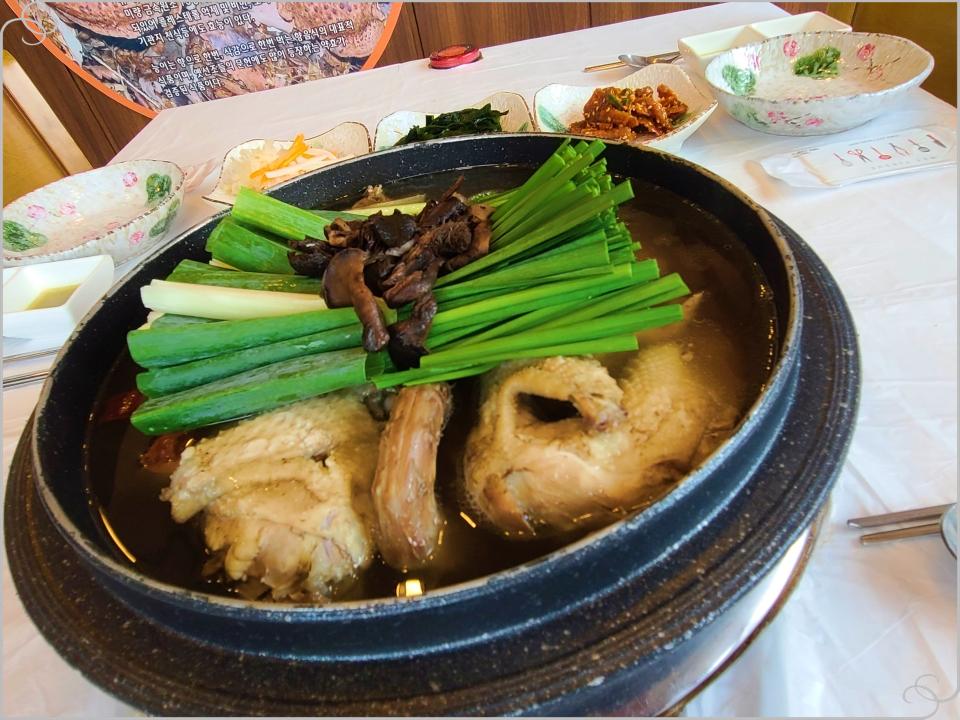 참능이백숙 이미지