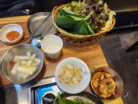 맛있다솥뚜껑삼겹살 이미지