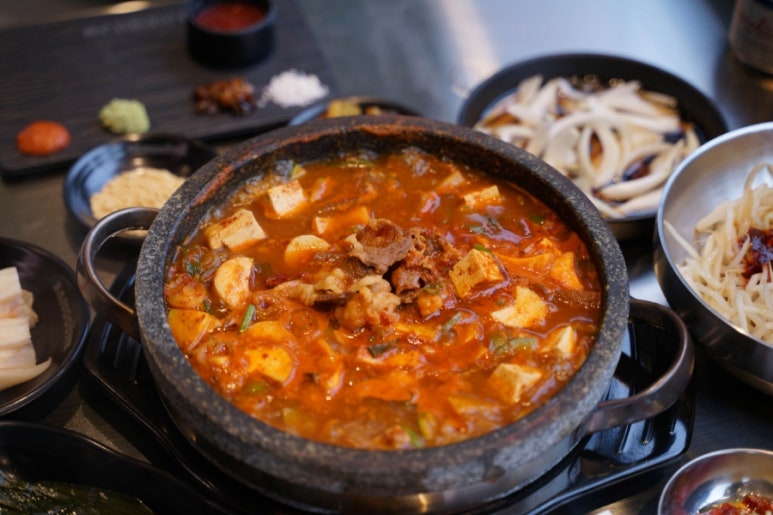 상구네돼지구이경산 이미지