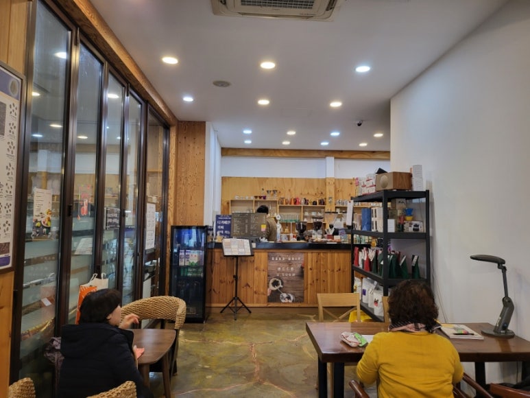 커피볶는다락방 이미지