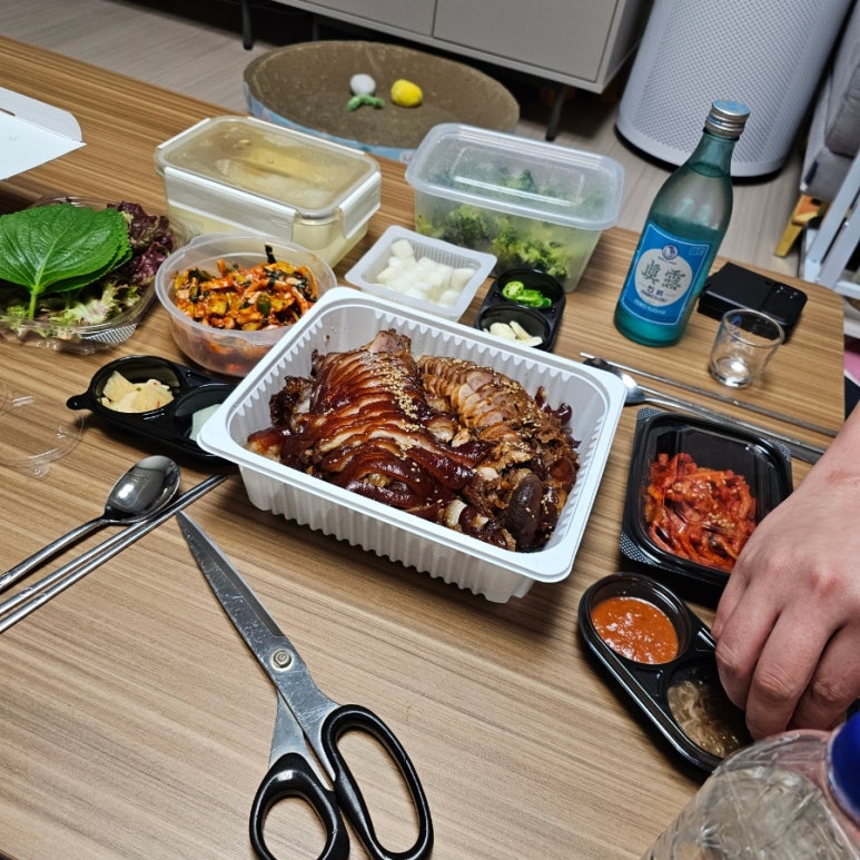 경이로운족발 이미지