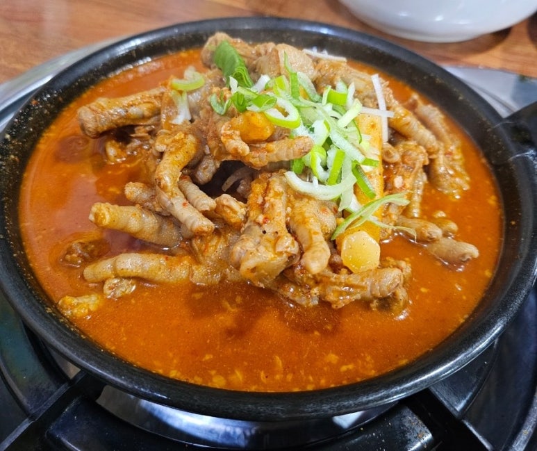 꼬미곶 닭발&마늘통닭 이미지