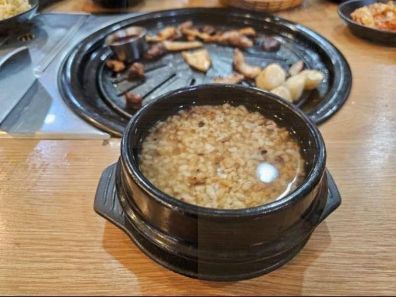 유쾌한뒷고기 이미지