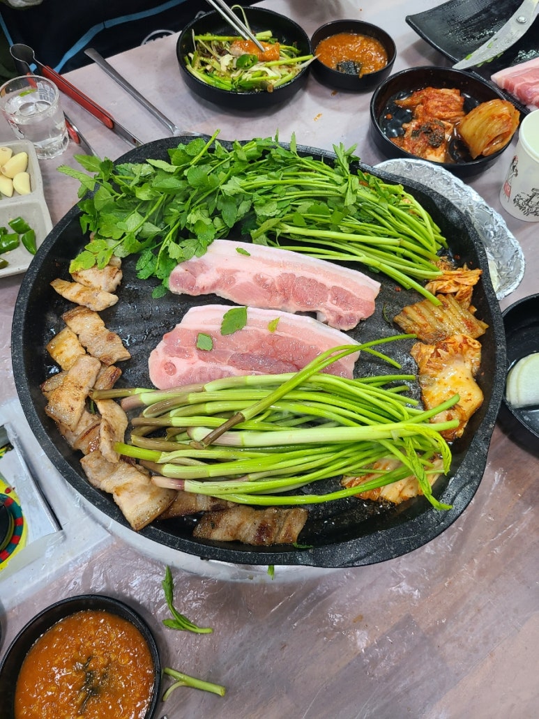 윤가네미나리삼겹살 이미지