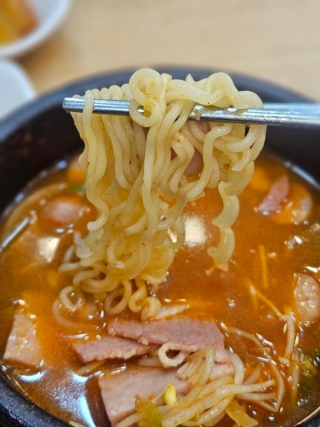 토마토김밥 이미지