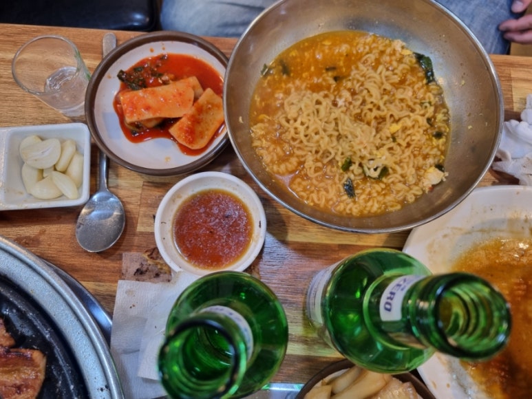 건널목연탄갈비 이미지