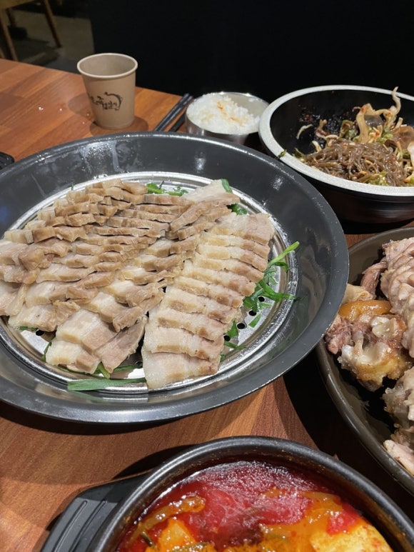 세가족족발 이미지