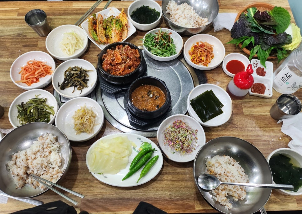 풀잎보리쌈밥생고기 이미지