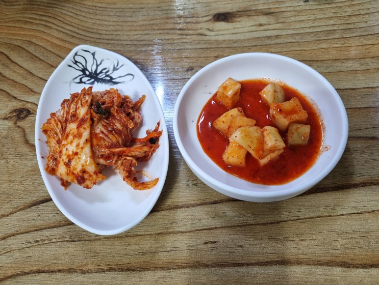 밀가손칼국수 이미지