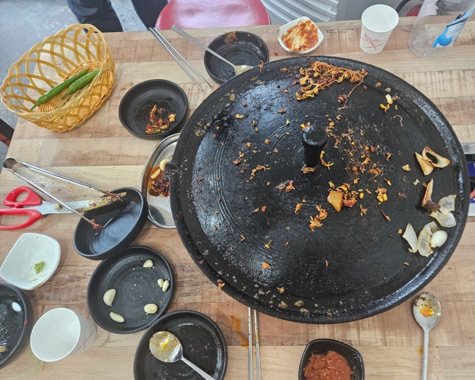 유장군솥뚜껑삼겹살 이미지