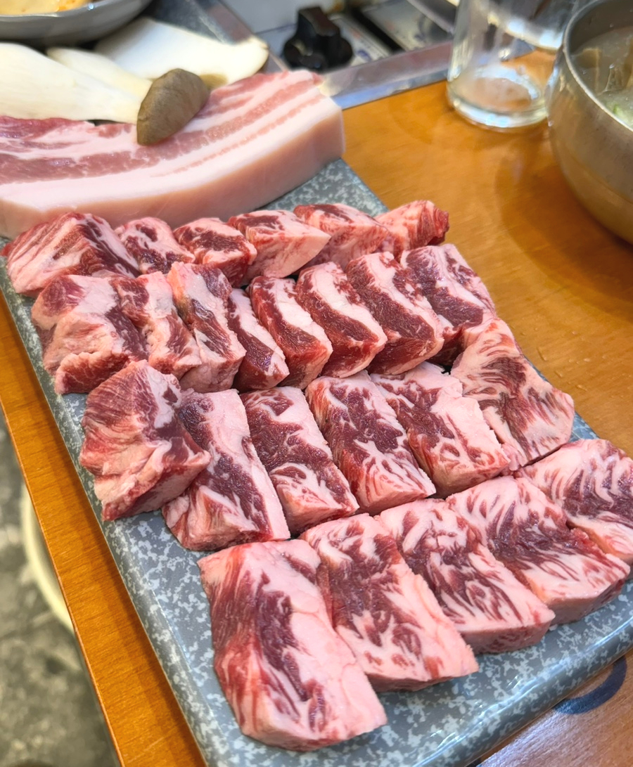 대박꽃돼지정육식당지제점 이미지
