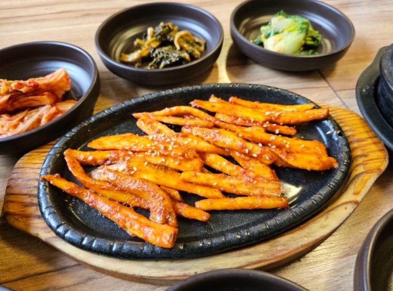 청기와한정식 이미지